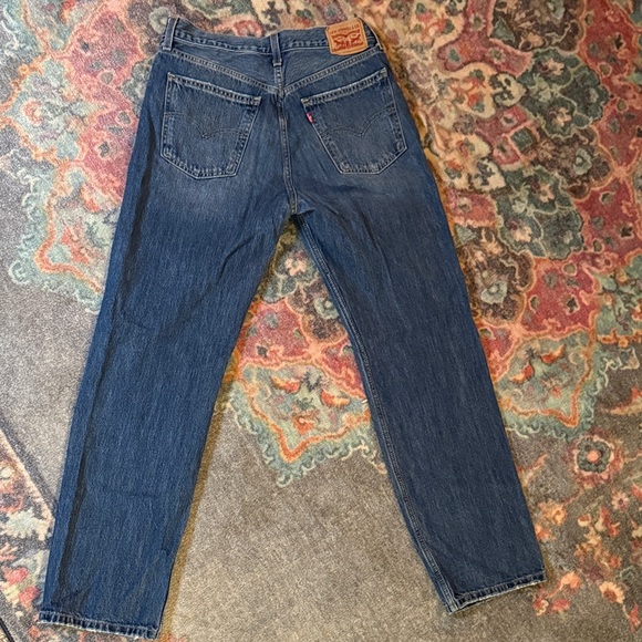 Levi's Women's Distressed Straight Leg Jeans - Picture 2 of 4